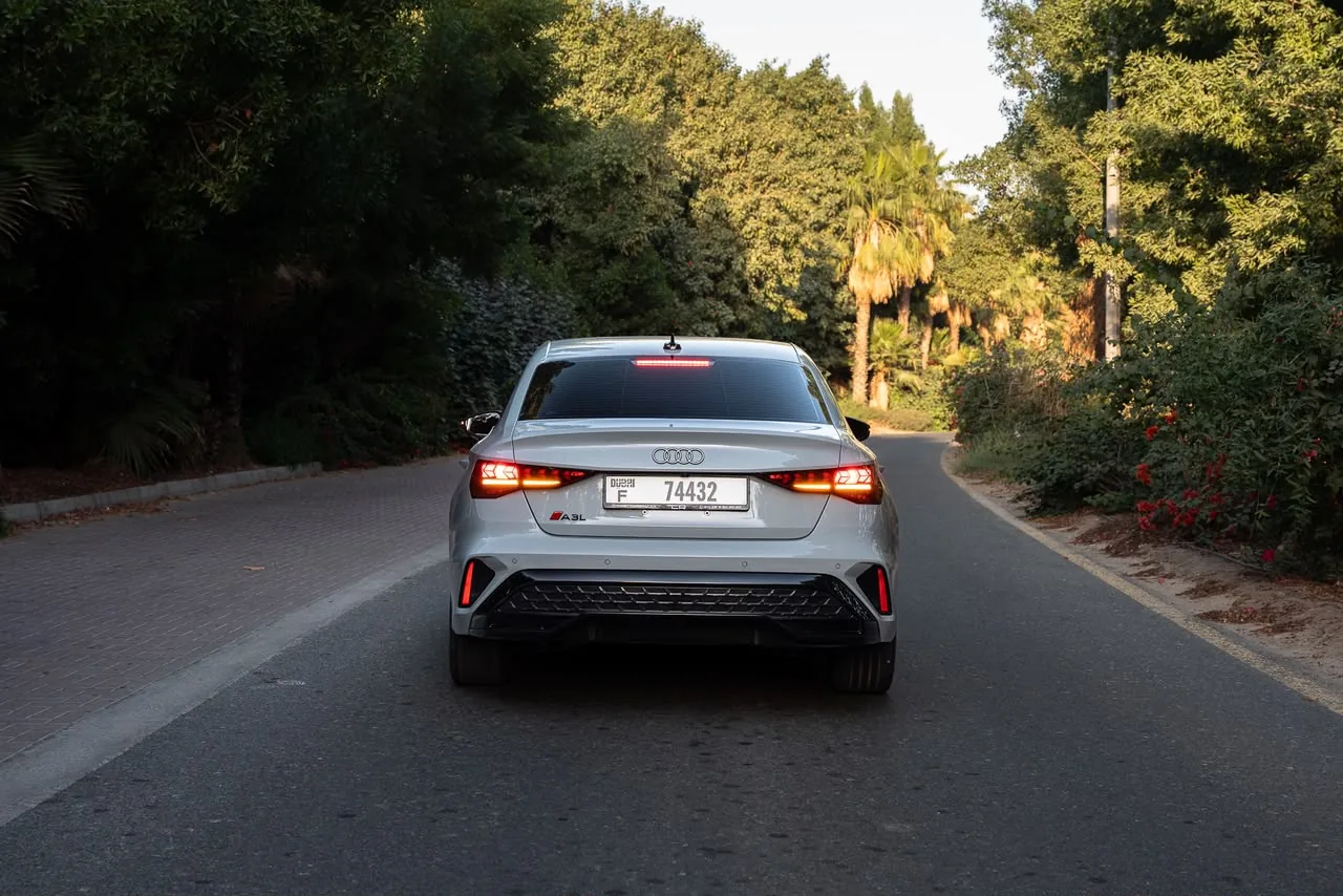 Audi A3 2025 — photo 2