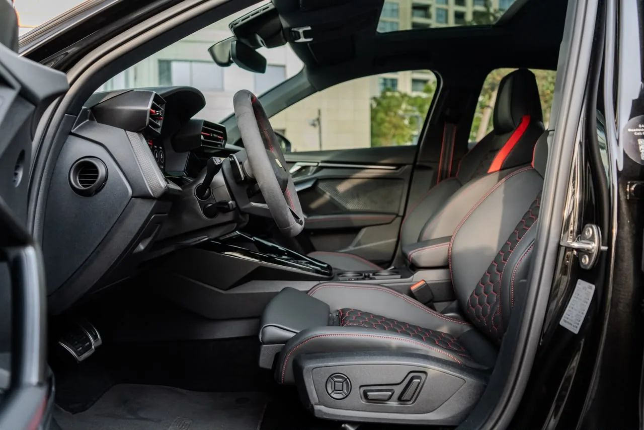 Audi RS3 2026 — photo 6