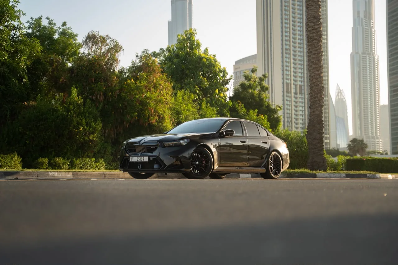 BMW M5 G90 2025