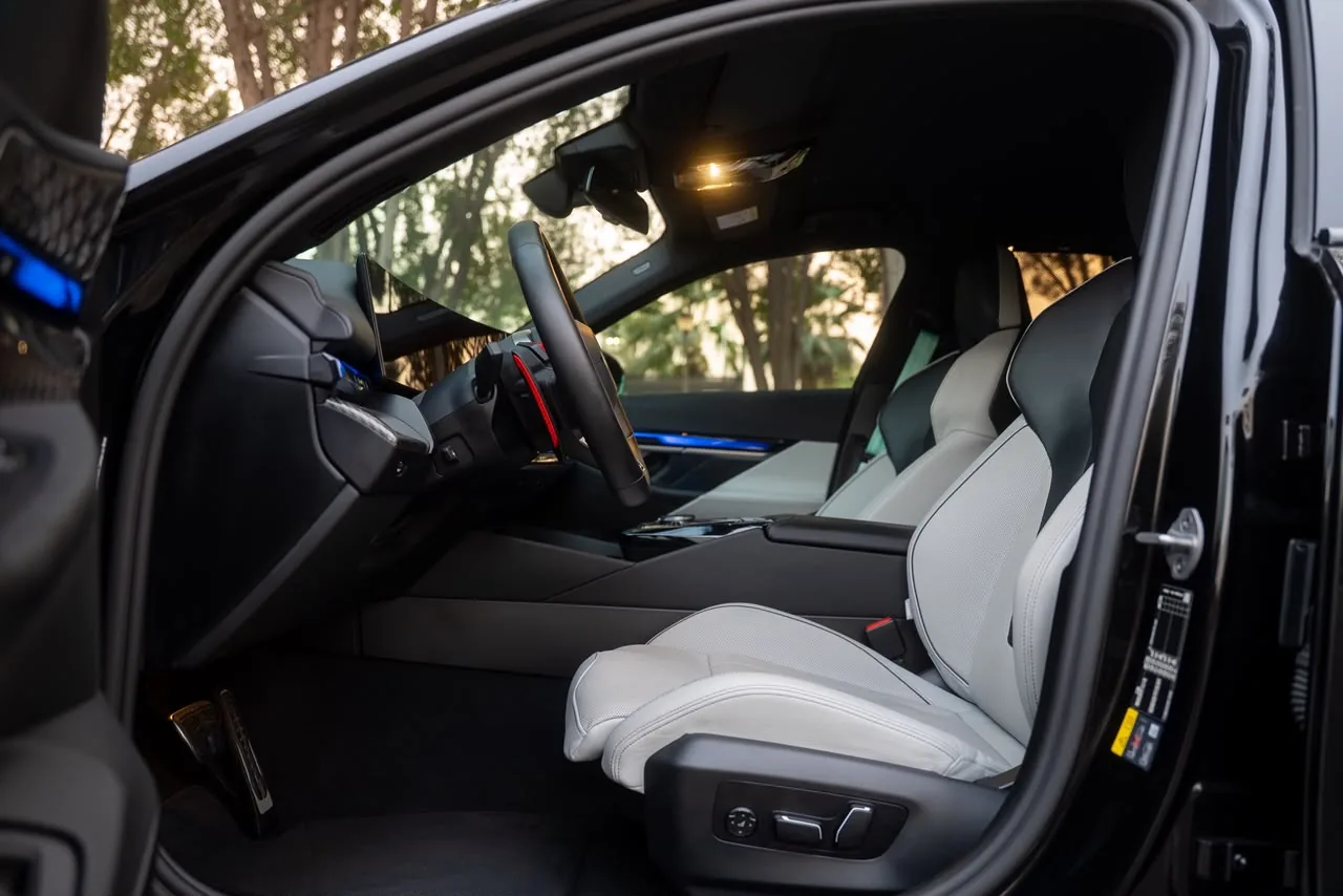 BMW M5 G90 2026 — photo 6