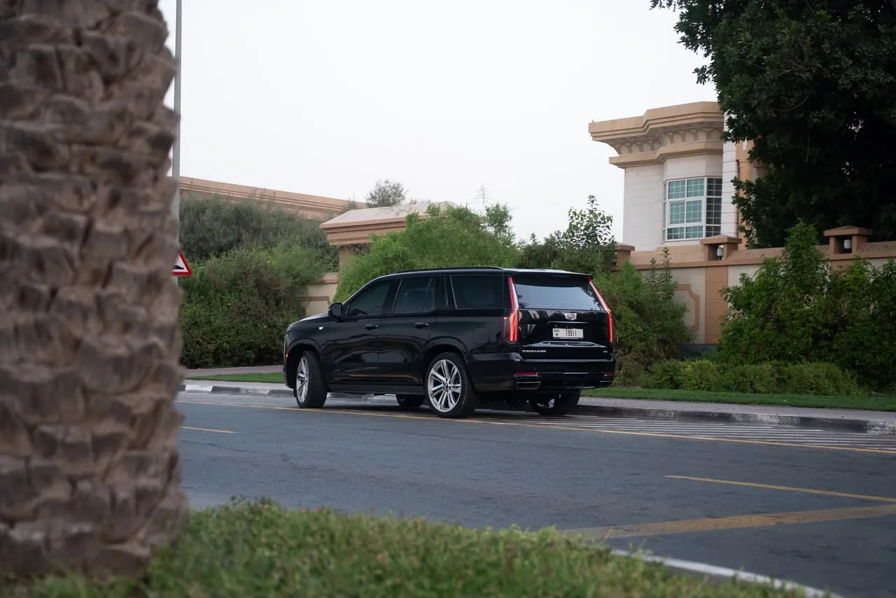 Cadillac Escalade Platinum 2026 — photo 3