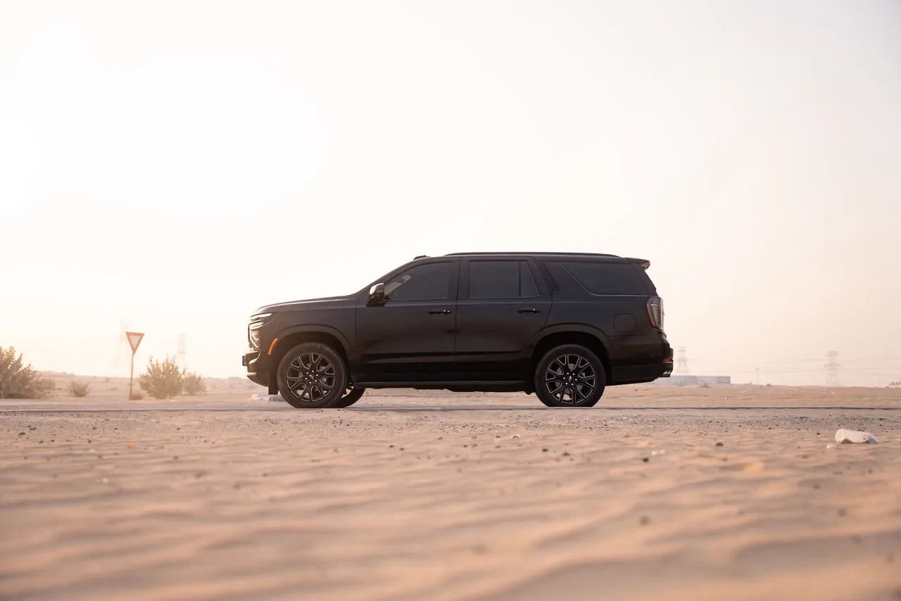 Chevrolet Tahoe RST 2025 — Red Stitch Interior — photo 4