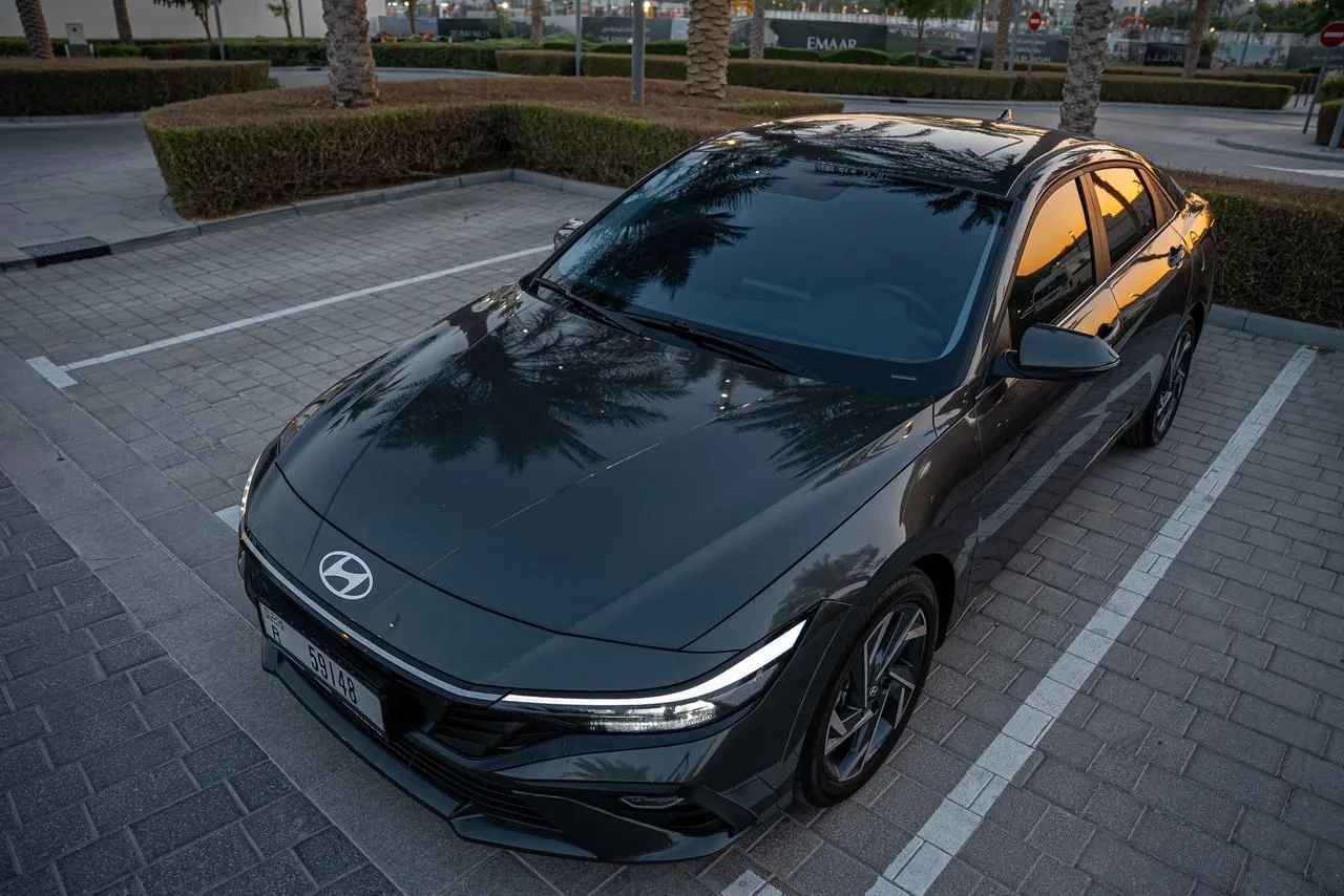 Hyundai Elantra 2025 — photo 3