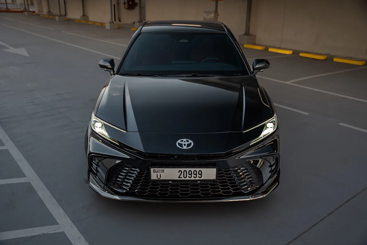 Toyota Camry 2025 — Black / Red Interior — photo 3